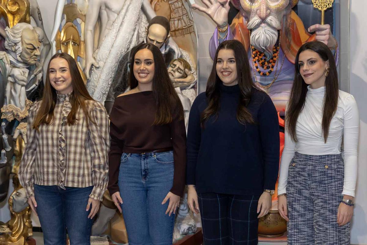 Primer encuentro entre jurado y candidatas adultas a Bellea del Foc 2026