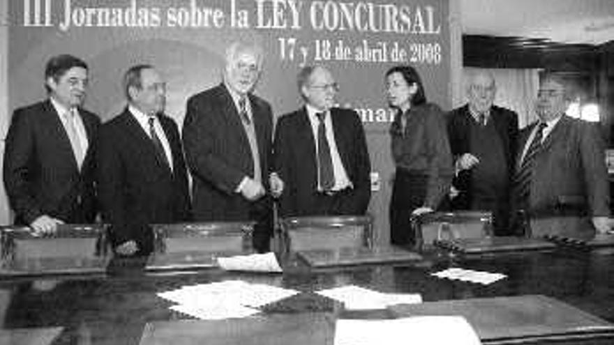 La Cámara acogió la presentación de las jornadas sobre la ley concursal. / rafa Vázquez