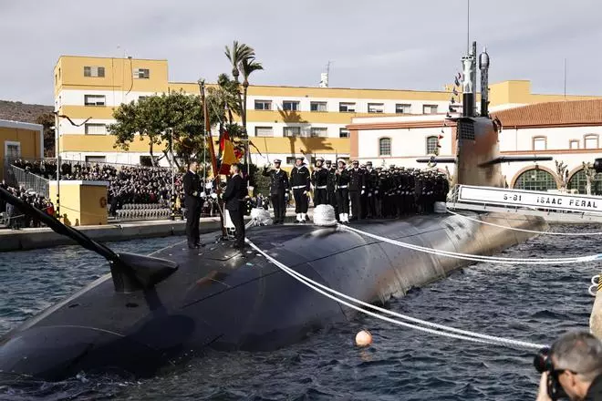 La Armada recibe el submarino S-81 de manos de Navantia