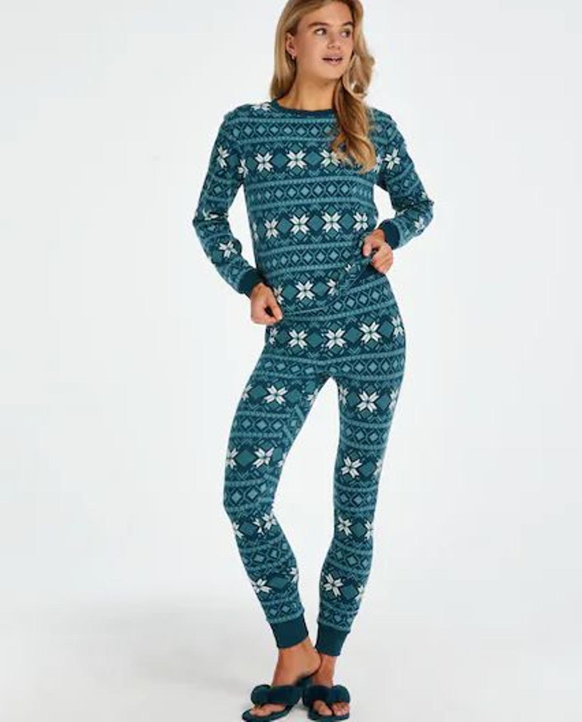 Pijama navideño (Precio: 34,99 euros)