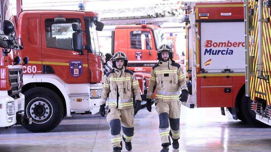 Dos generaciones con el mismo objetivo: ser bombero