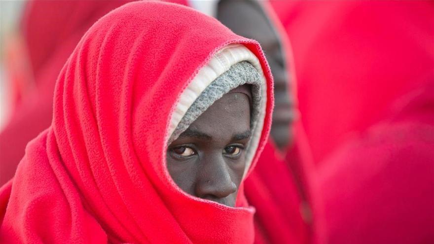 Rescatados 80 inmigrantes de una tercera patera localizada en el mar de Alborán