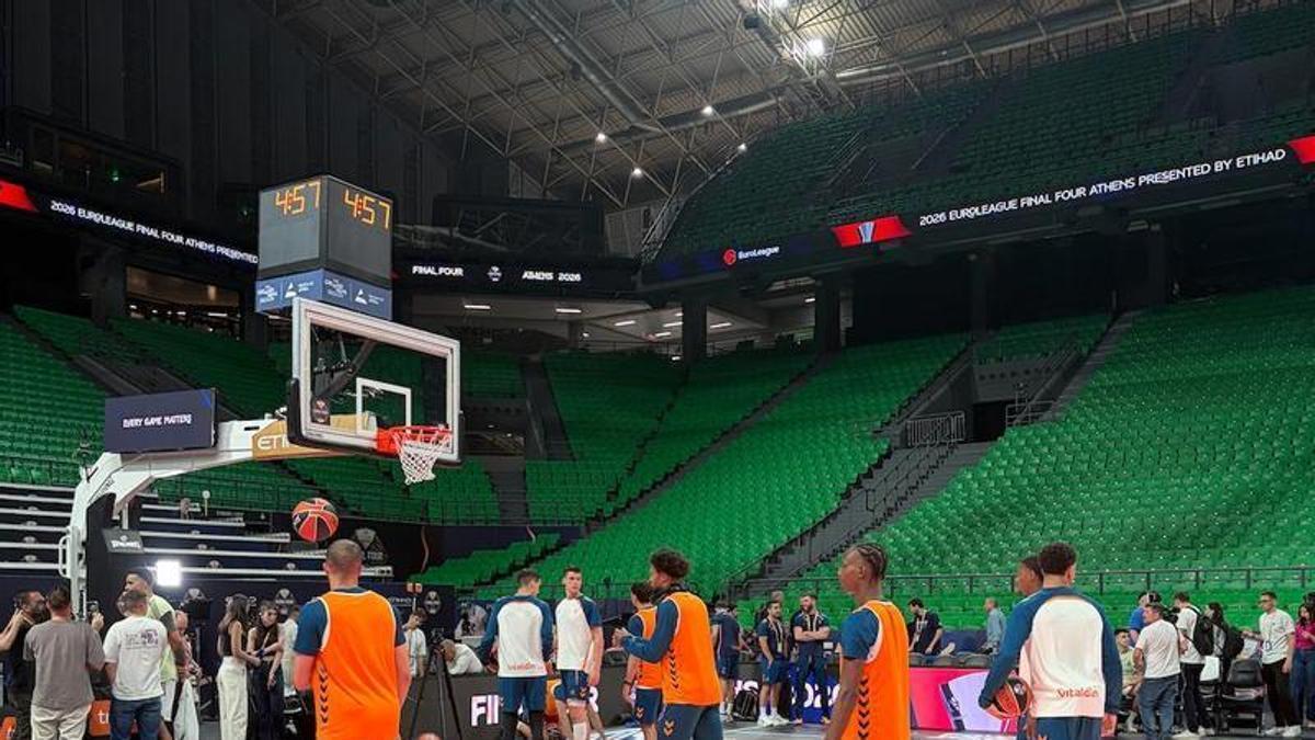 Entrenamiento taronja en el OAKA
