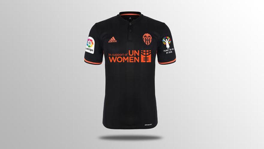 Camiseta que lucirá el Valencia