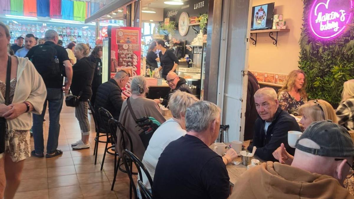 Uno de los locales con desayunos ingleses que se reparten por Benidorm.