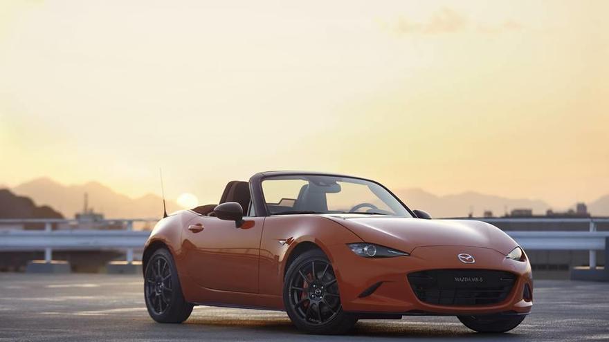 30 años del mítico &#039;Roadster&#039; MX-5 de Mazda