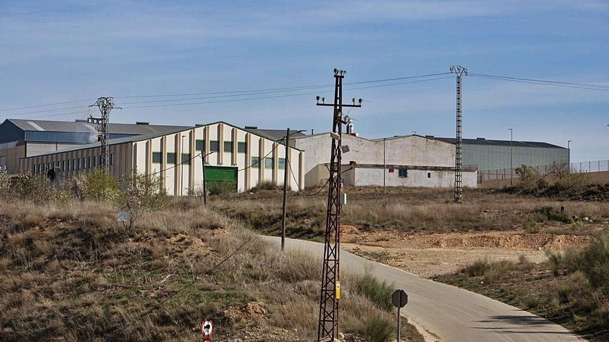 Una de las entradas al polígono industrial de la Font de la Figuera, en una imagen de archivo | PERALES IBORRA