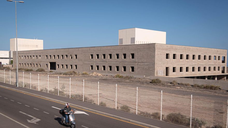 El Cabildo mantiene paralizado el centro sociosanitario del Hospital del Sur de Tenerife