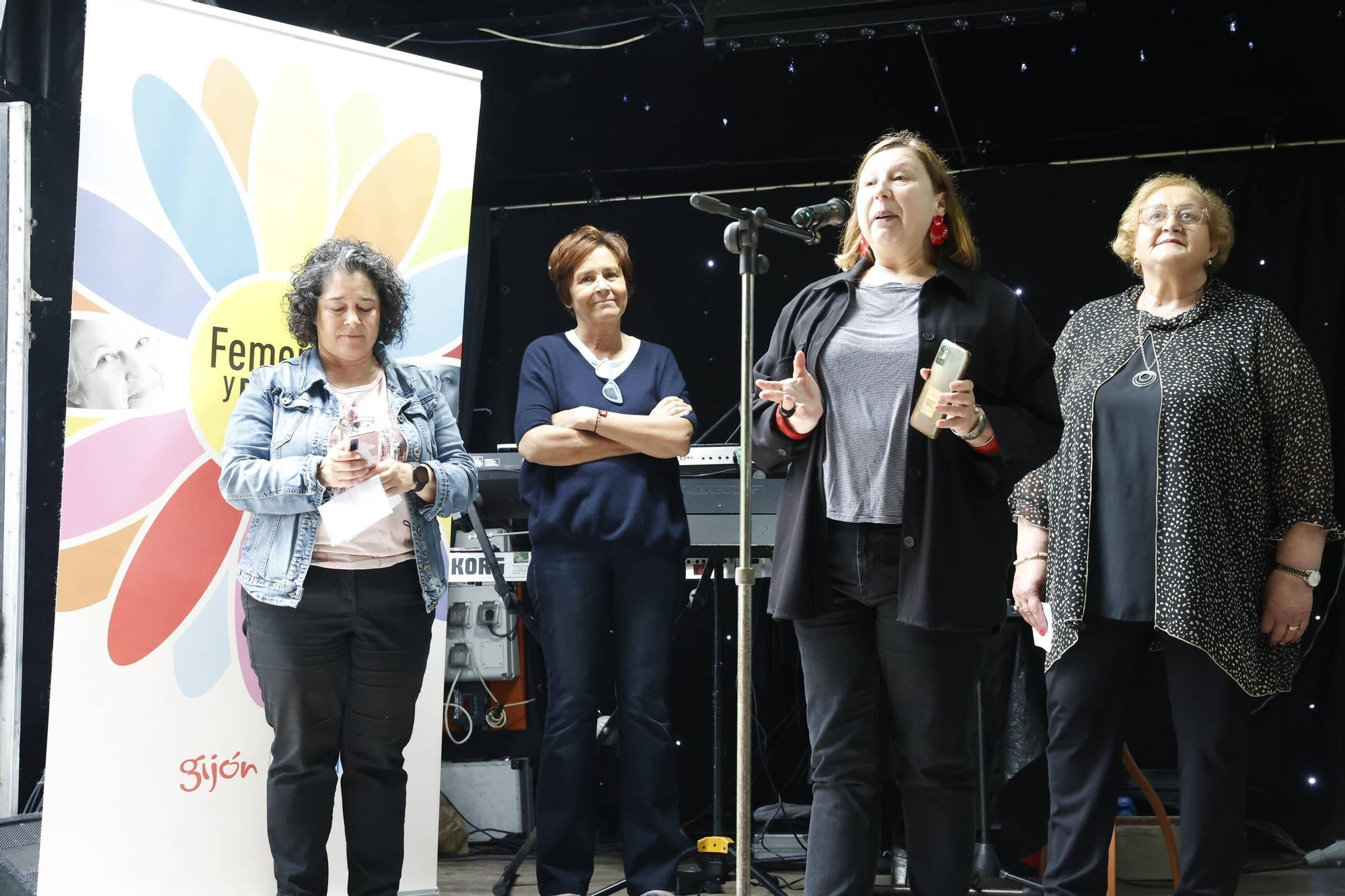 Así fue la fiesta "Femenino y Plural" en Gijón con 600 mujeres en el Muséu del Pueblu d'Asturies (en imágenes)