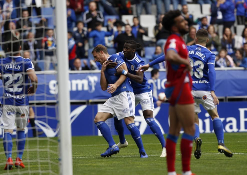 El partido del Oviedo, en imágenes