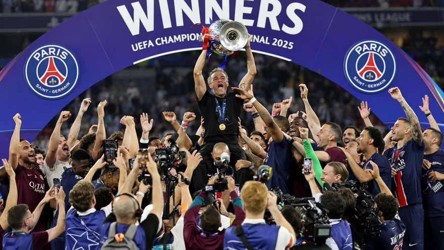 Luis Enrique broda la primera Champions del PSG amb una exhibició futbolística