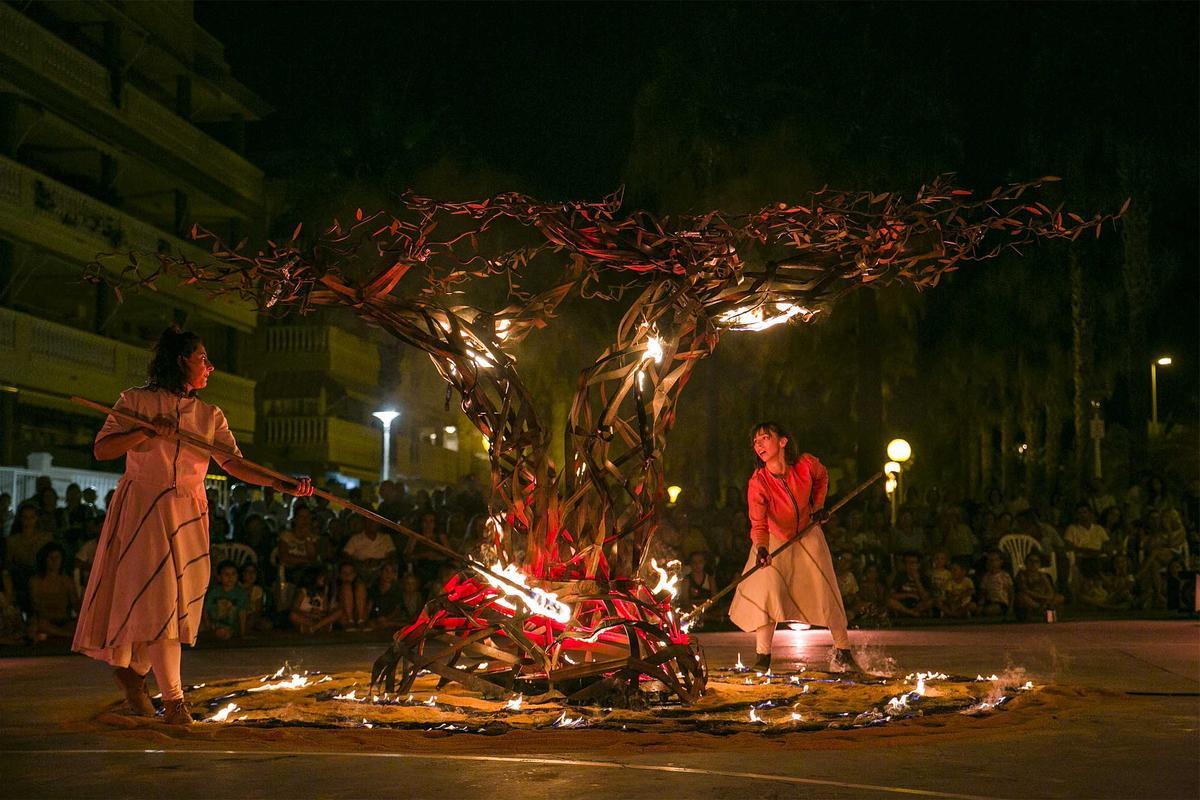 'Olea' está inspirado en el olivo como símbolo de la cultura mediterránea, la paz, la resistencia y la memoria colectiva.