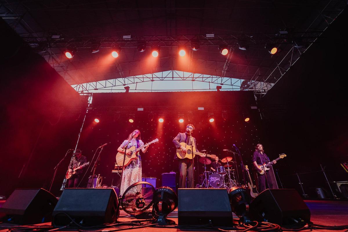 Angus & Julia Stone en el Festival Portaferrada