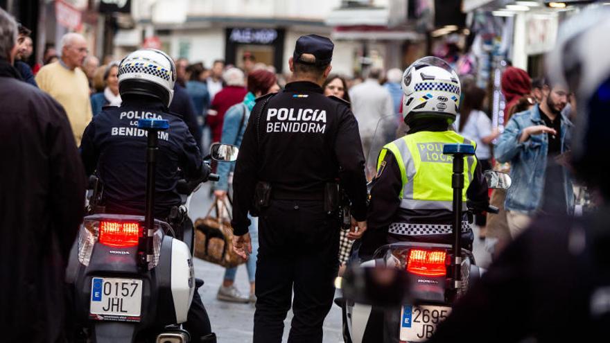 Benidorm contratará a 36 agentes interinos de la Policía Local