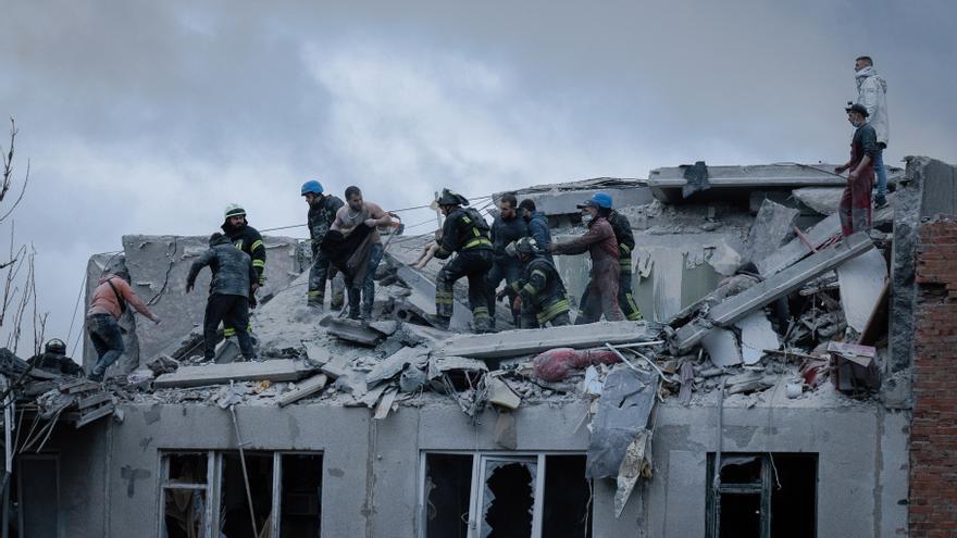 Un bombardeig rus deixa onze morts en una ciutat de l’est d’Ucraïna