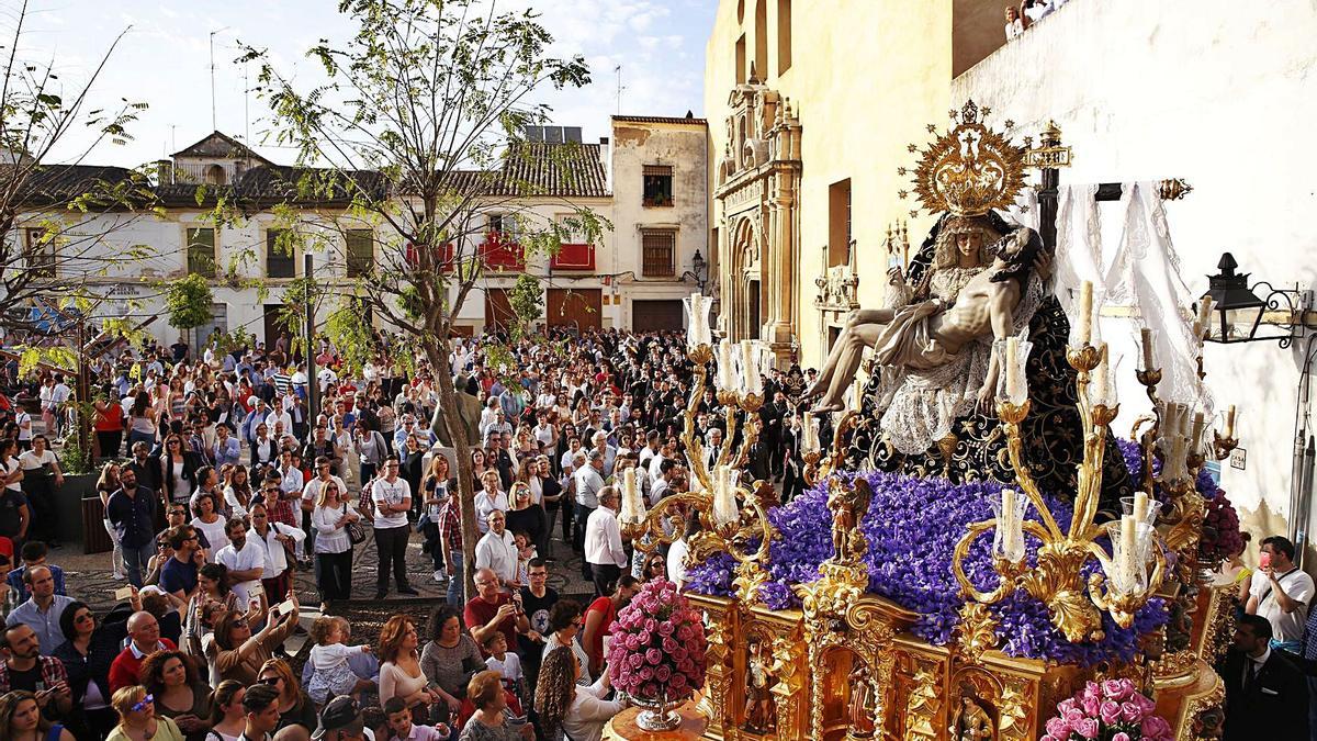 Bien de Interés Cultural, el magnífico Cristo de Las Angustias. 