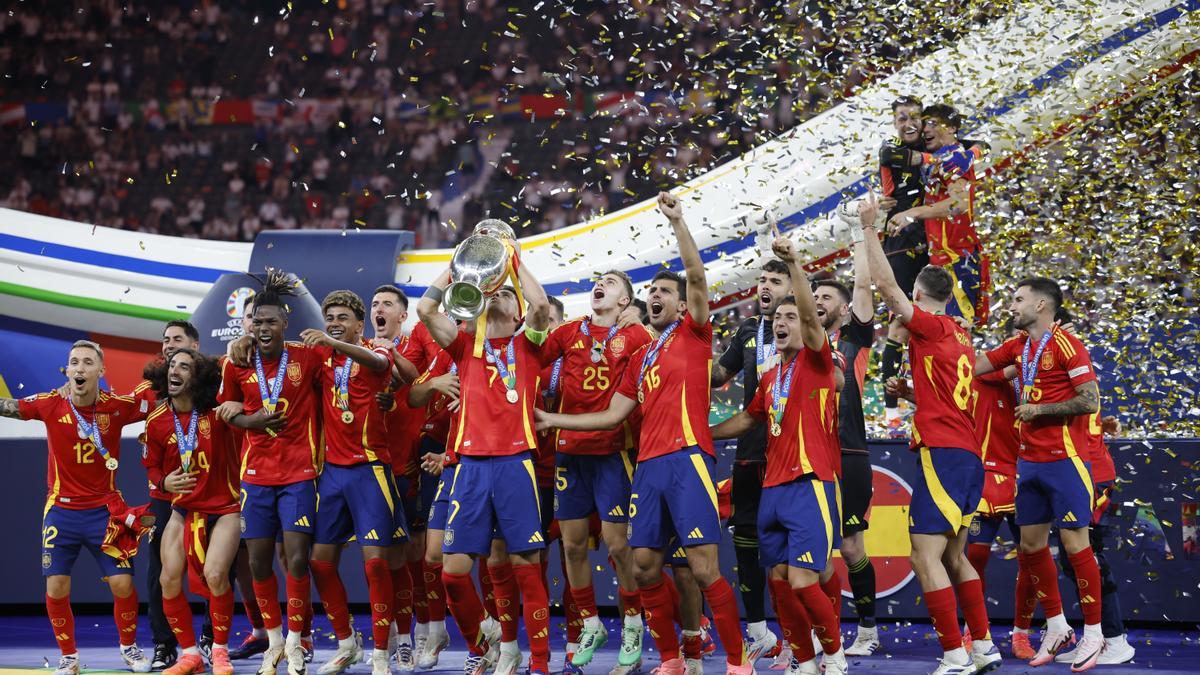 La selección española sube al tercer lugar en la clasificación de la FIFA