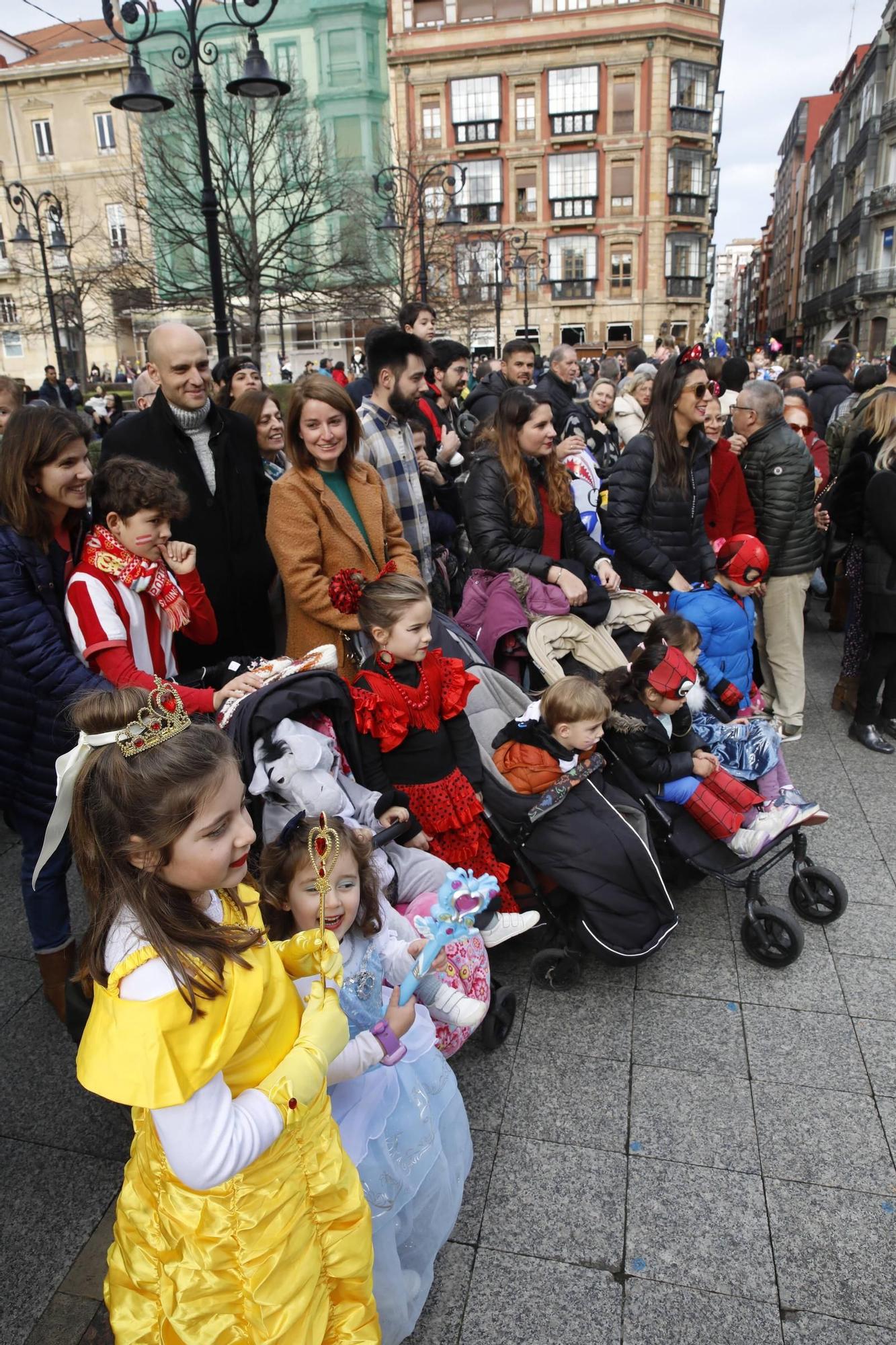 Así han disfrutado pequeños y mayores en el desfile infantil del Antroxu de Gijón (en imágenes)