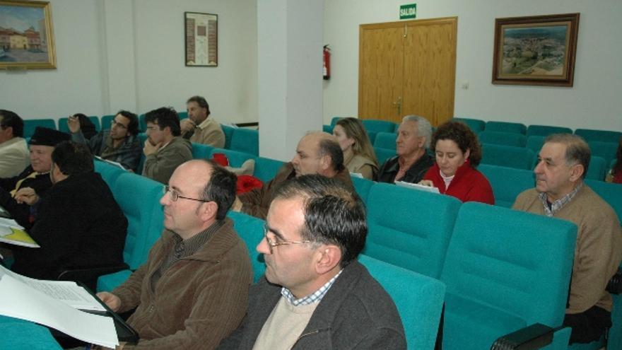 Asistentes a la primera mesa sectorial de Adata celebrada en Alcañices para preparar las propuestas al programa Leadercal