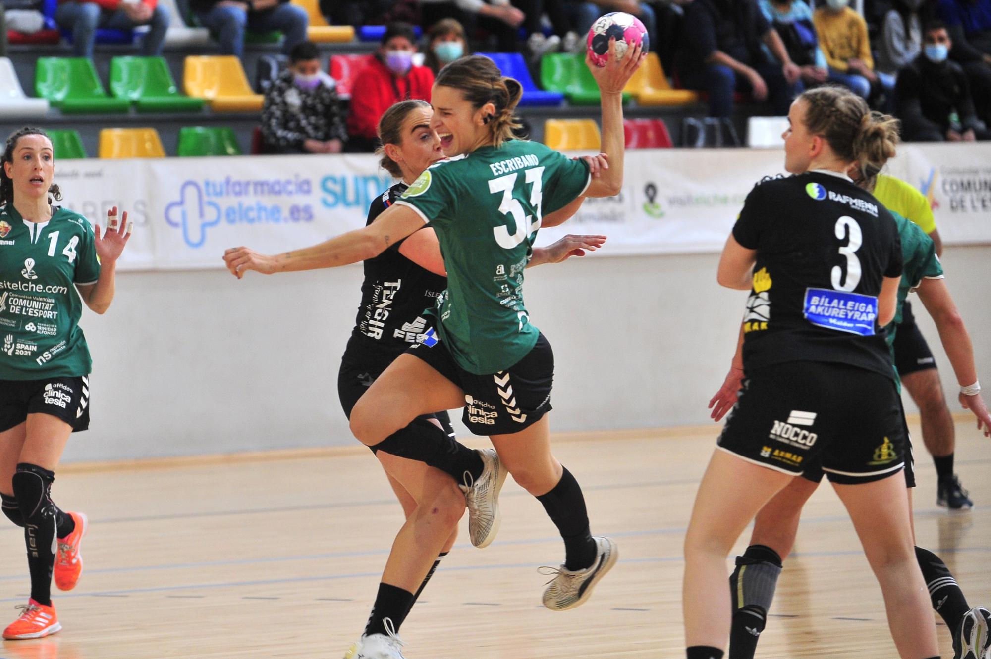 Nicole Morales encarrila el pase del CBM Elche (18-22)