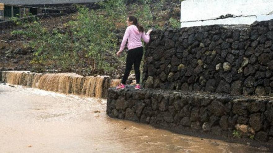 Alerta naranja por el temporal en Canarias