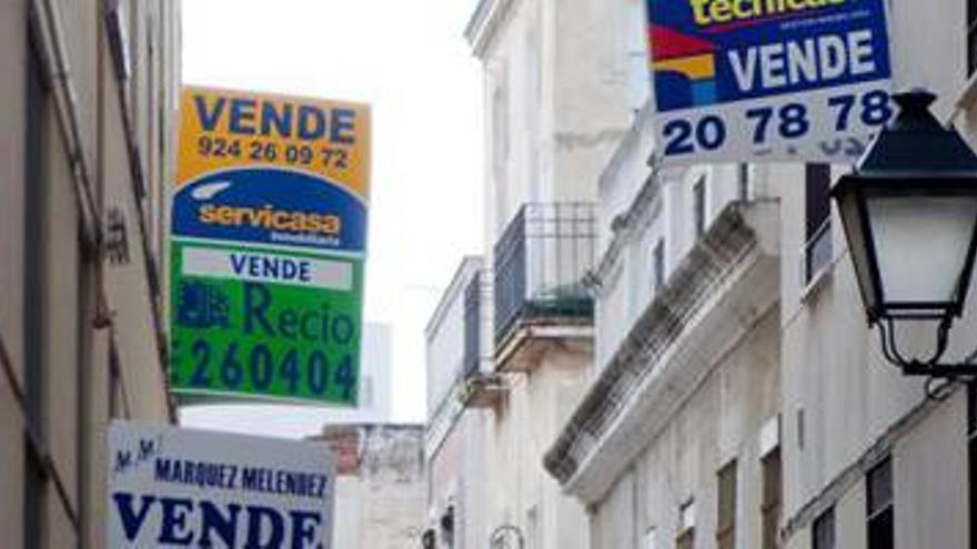 Se suaviza la caída de venta de viviendas en Extremadura