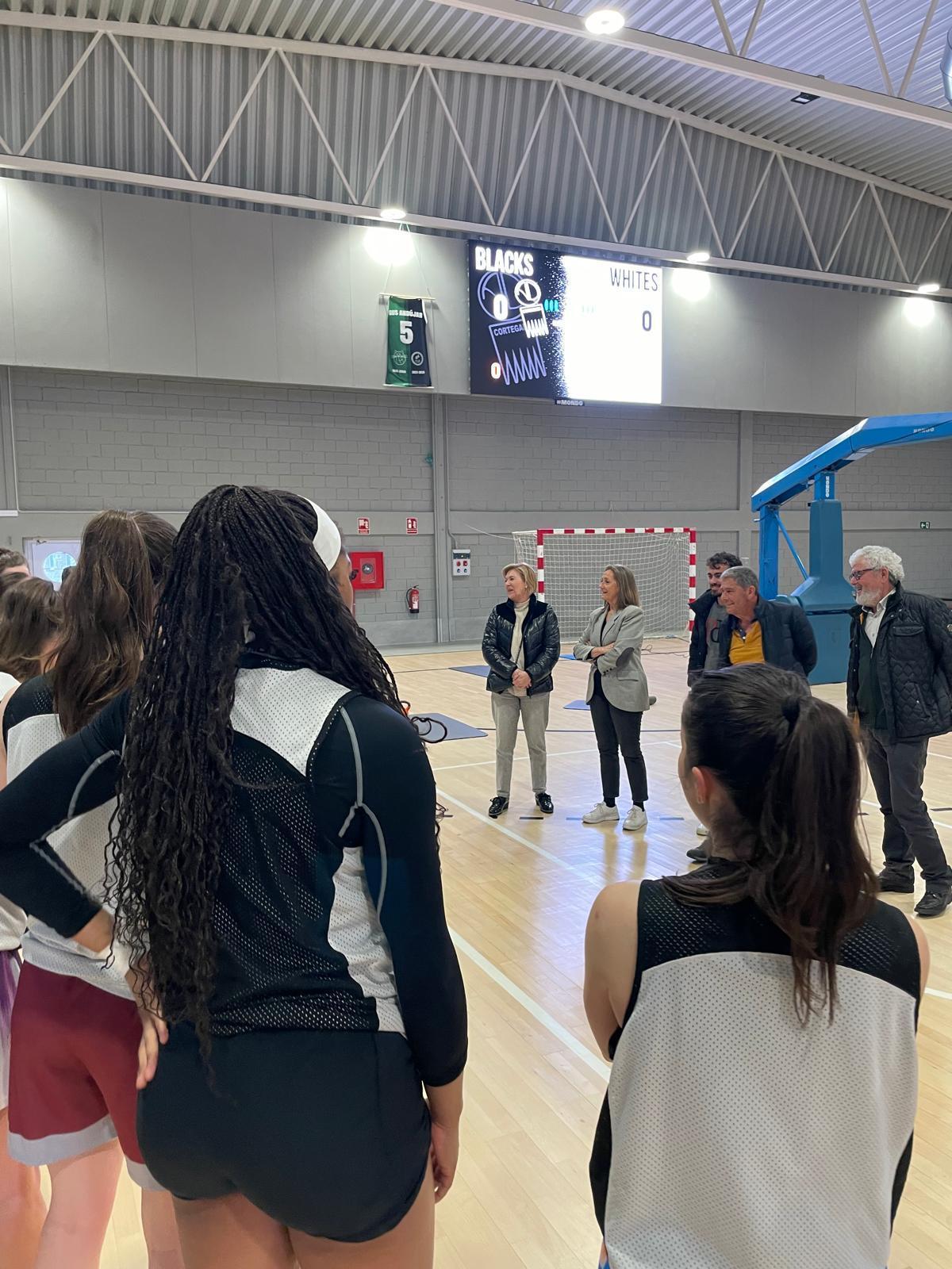Un momento de la visita al pabellón Sara Gómez.