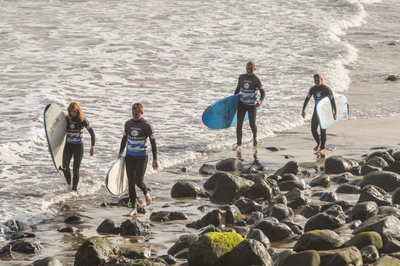 Surf en la zona de La Cícer