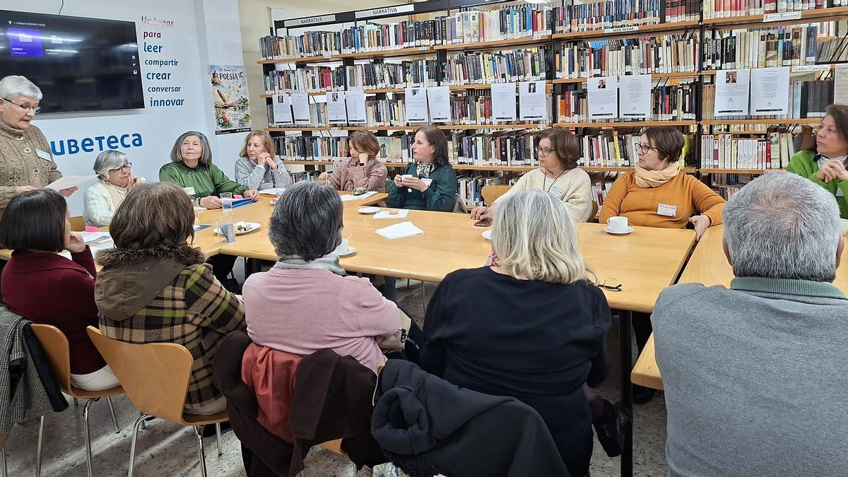Celebración del Día Mundial de la Poesía en la biblioteca Cervantes