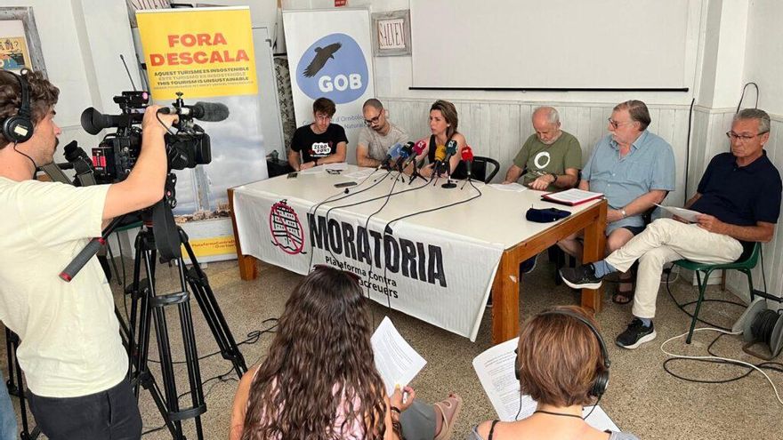 La Plataforma contra los Megacruceros exige participar en la negociación con las navieras para limitar a uno los barcos en Palma
