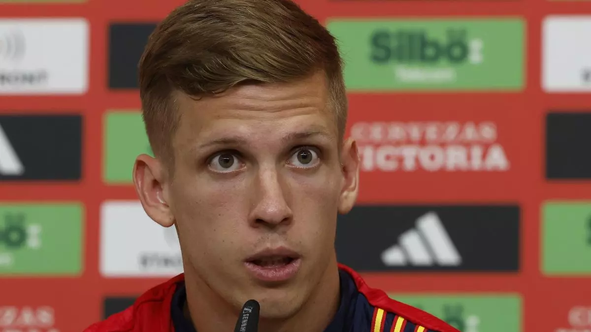 Olmo: "Me da igual que marque yo en la final o lo haga Unai Simón"