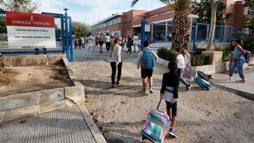 Once colegios públicos de Benidorm piden la jornada continua para el próximo curso