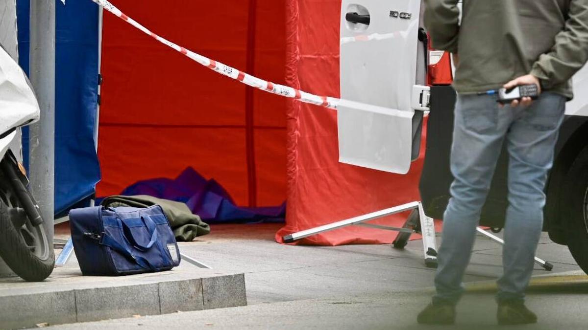 Muerto un hombre de un tiro en la cabeza en la calle de Balmes de Barcelona