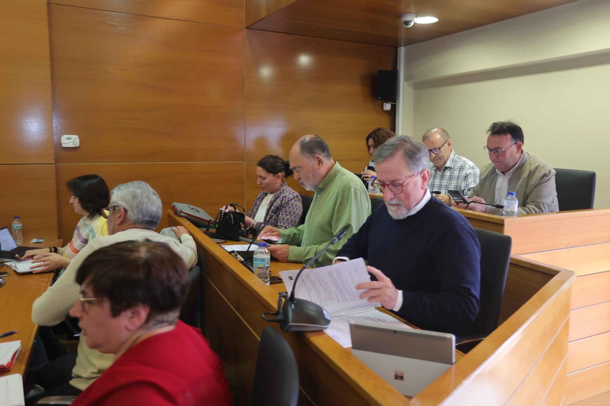 Martín Seco toma posesión como concejal del PSOE en Arteixo