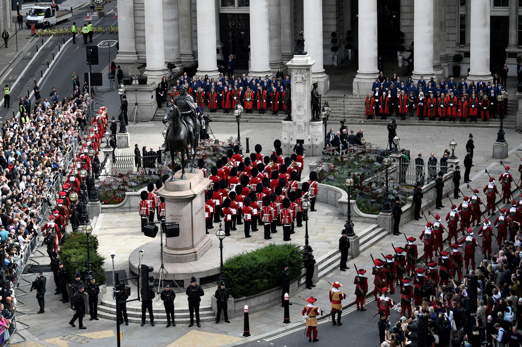 Las imágenes de la proclamación de Carlos III como rey del Reino Unido