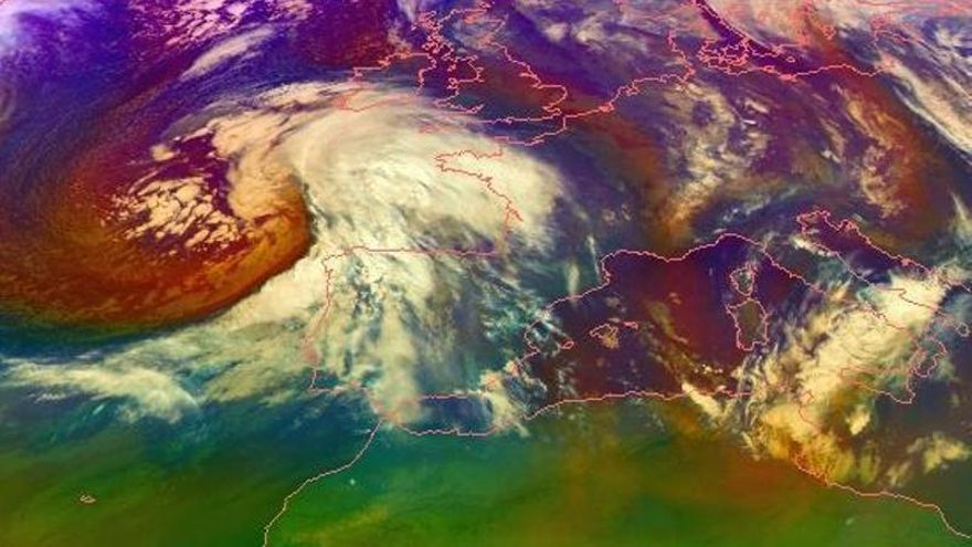 El tiempo en España es un tira y afloja entre el hielo polar y el calor: esta es la fecha que te interesa