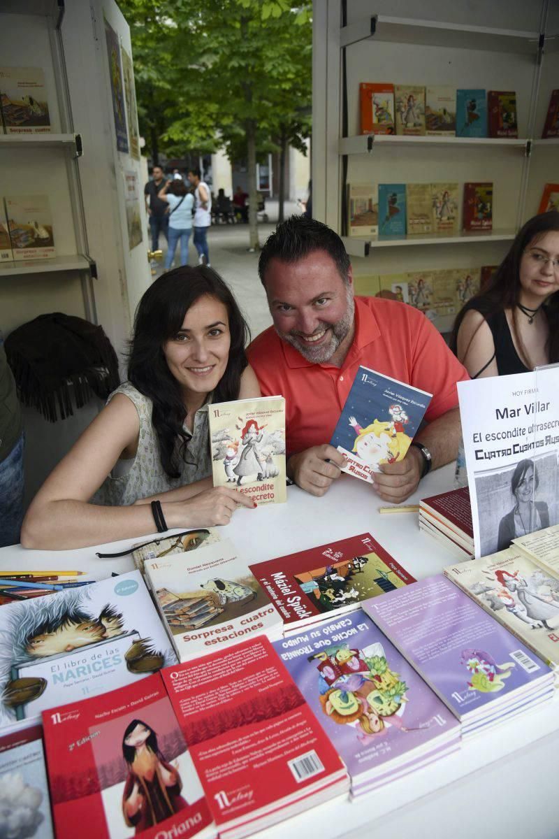 Globos para la clausura de la Feria del Libro de Zaragoza