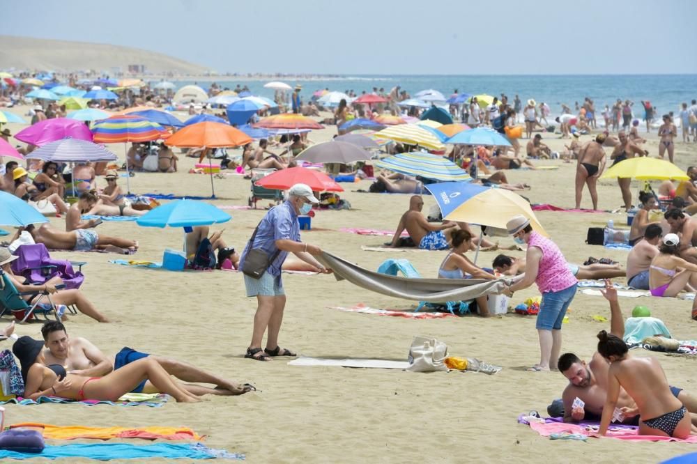 Jornada de sábado en Playa del Inglés (01/08/2020)