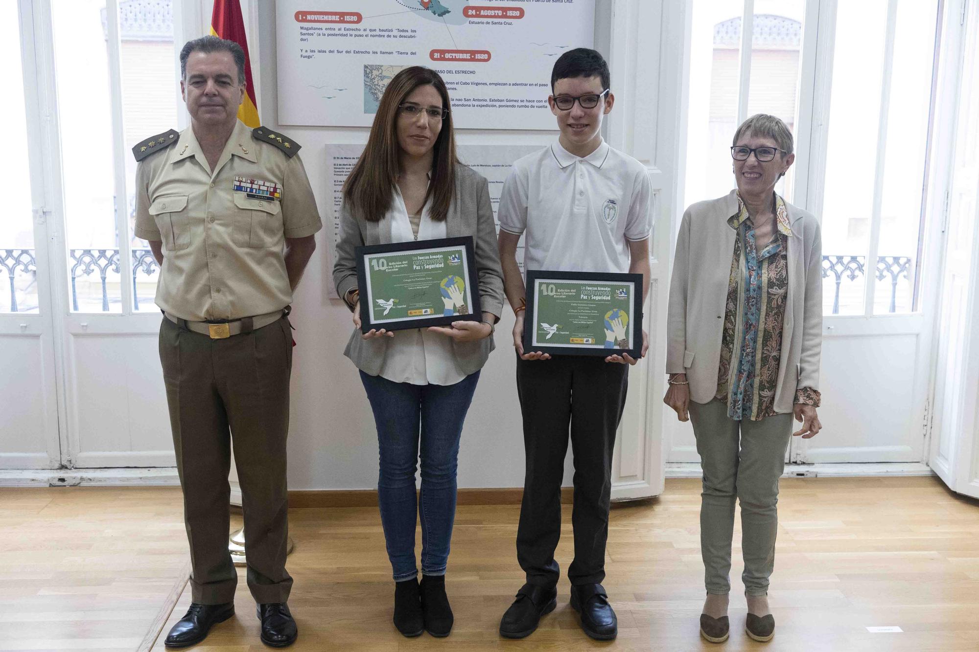 Premios Concurso Literario de Defensa