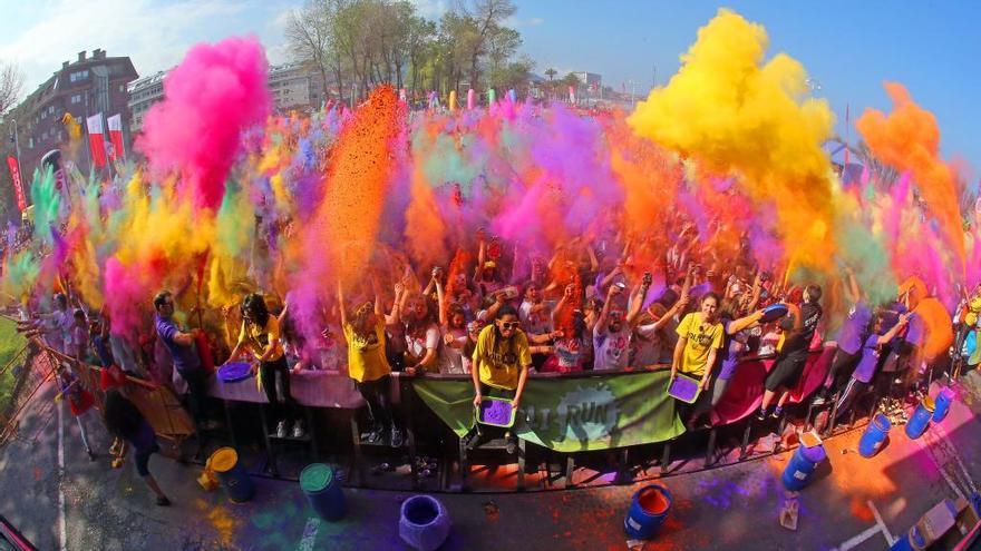 La borrasca de color de la Holi Run se aproxima a Vigo