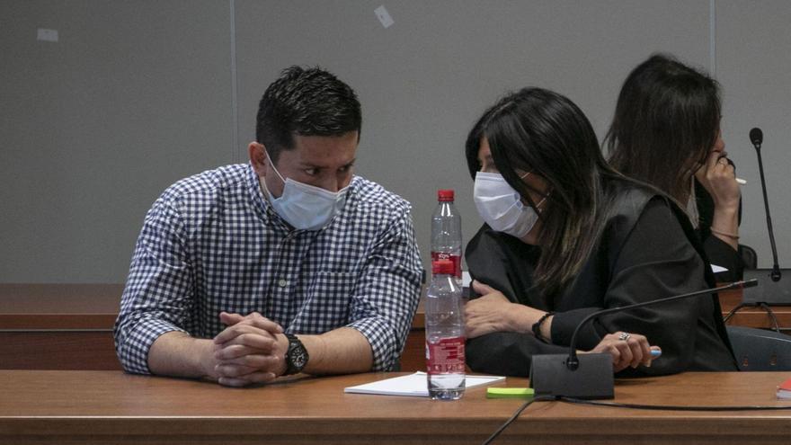Jorge Ignacio P. J., muy activo en las primeras sesiones del juicio, estuvo ayer cabizbajo. | MIGUEL ÁNGEL MONTESINOS