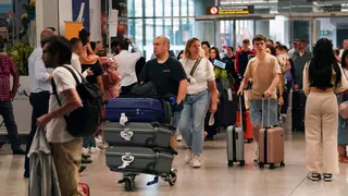 Adiós a las tarjetas de embarque: estos son los nuevos billetes para volar este verano