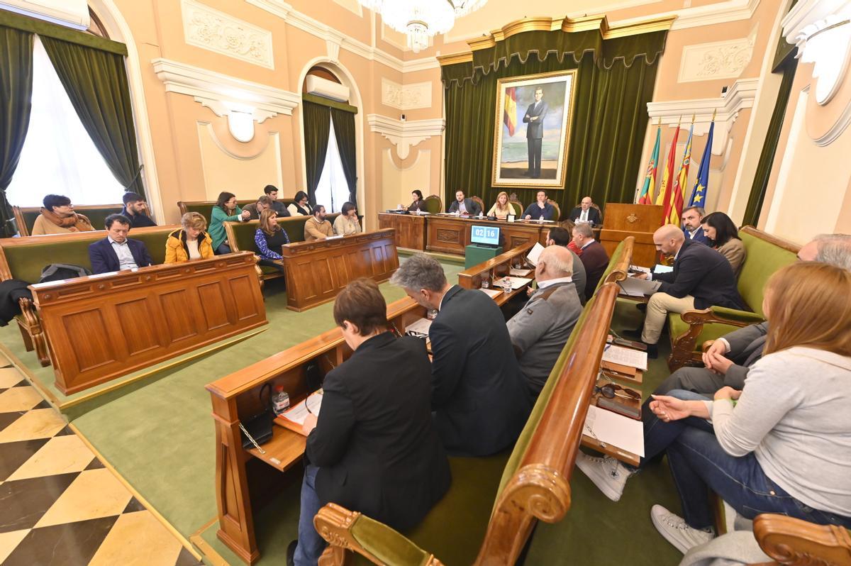 Un momento del pleno municipal celebrado este jueves en el Ayuntamiento de Castelló.