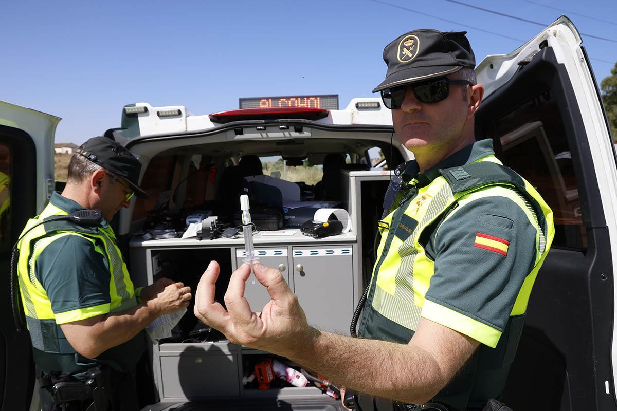 Un día con la Guardía Civil de tráfico en Córdoba Un día con la Guardía Civil de tráfico en Córdoba