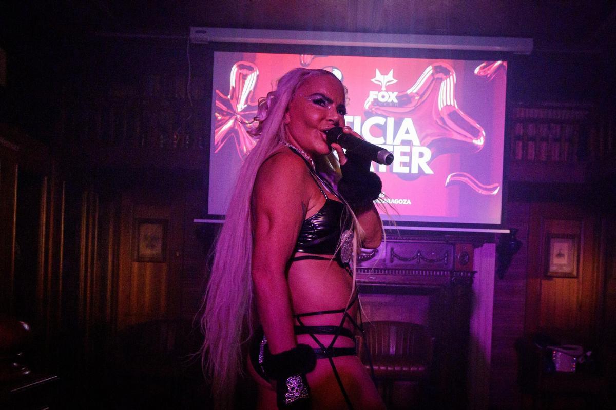 Leticia Sabater en su visita a la discoteca Fox en Zaragoza