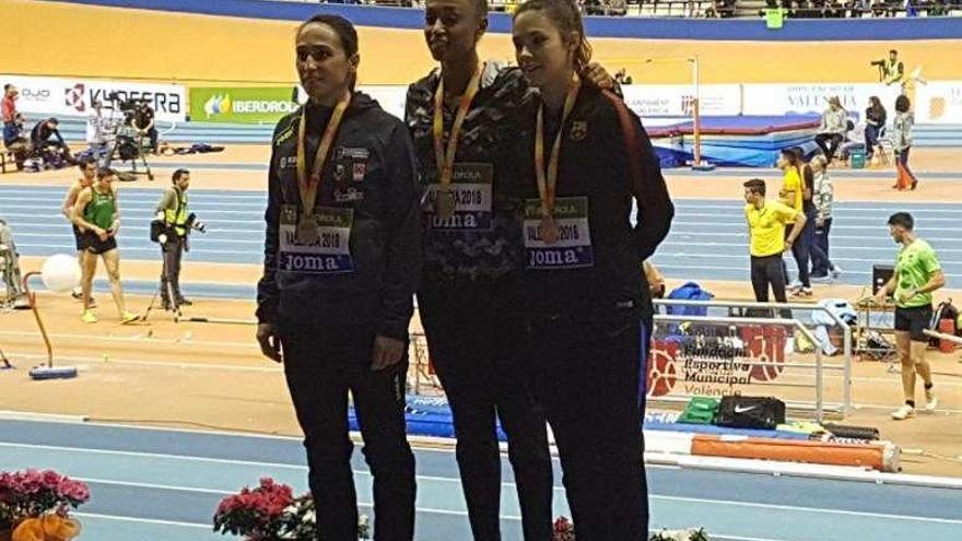 Peleteiro, en el centro, con el oro del Campeonato de España.