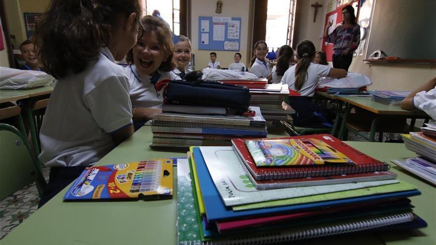 450 familias solicitan las becas de material escolar del Ayuntamiento de Mérida