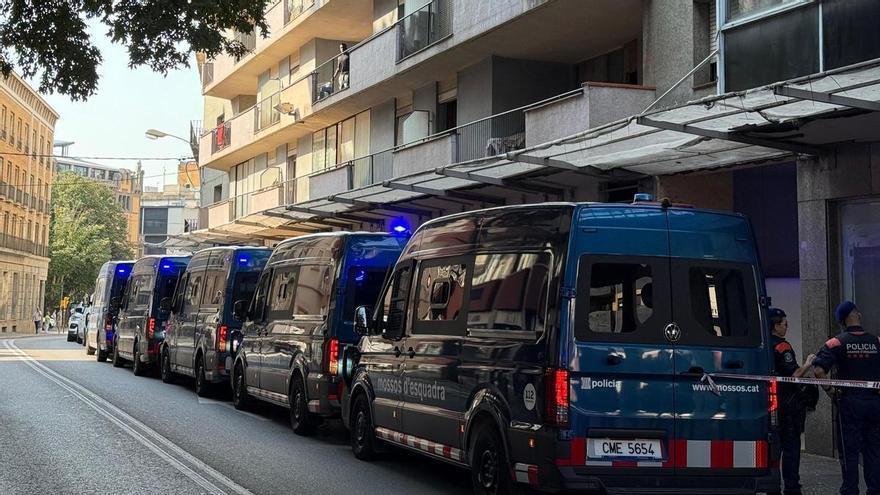 Detenen i envien a presó un ocupa acusat de dos robatoris violents a Girona