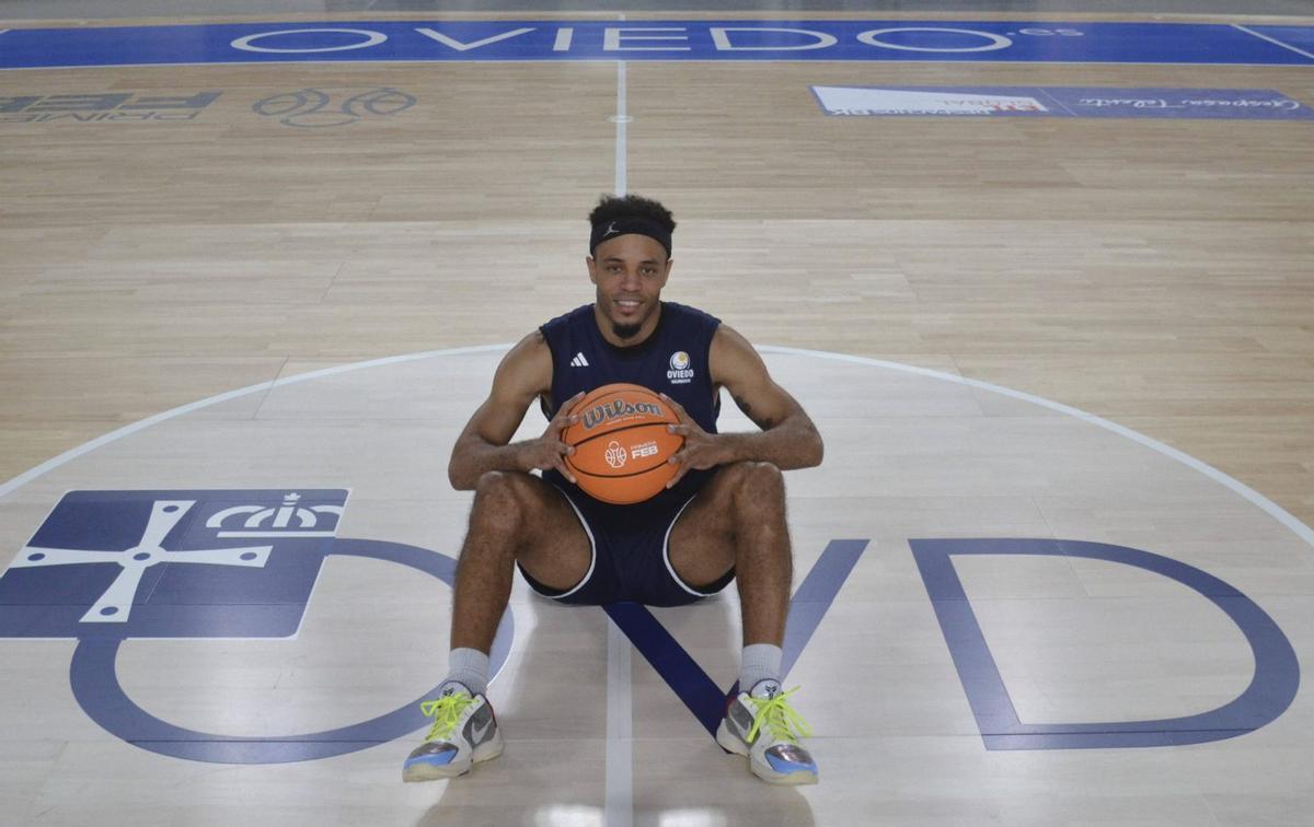 Marques Townes, ayer en el Palacio de los Deportes de Oviedo.  |