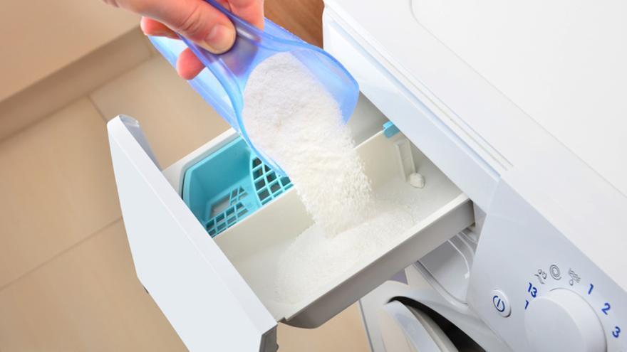 Calgon te mantiene la lavadora, sin cal, evita malos olores etc.. Y lo  puedes utilizar junto a tu detergente habitual. Te sirve para dar un